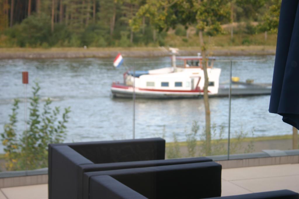 Loft Aan Het Water Bed & Breakfast Grobbendonk Bagian luar foto